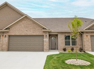 1164 Waterloo St, Troy, OH 45373