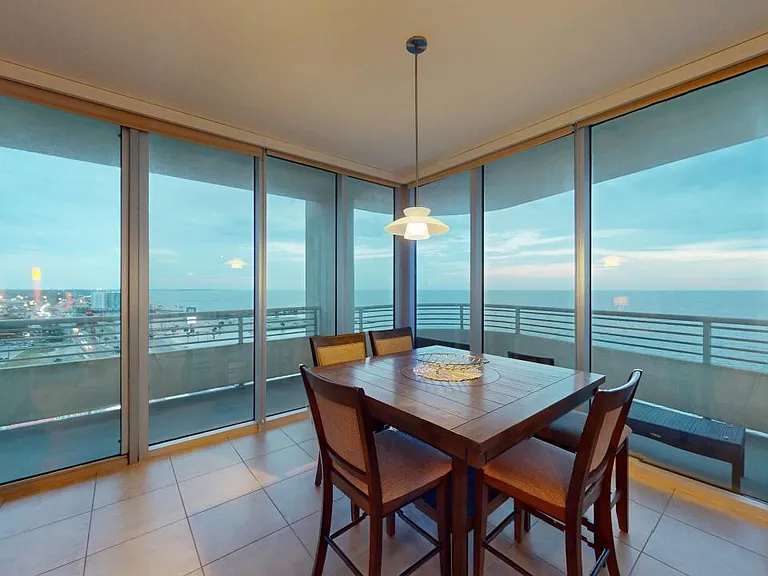 2060 Beach Blvd #1005 — Photo 5