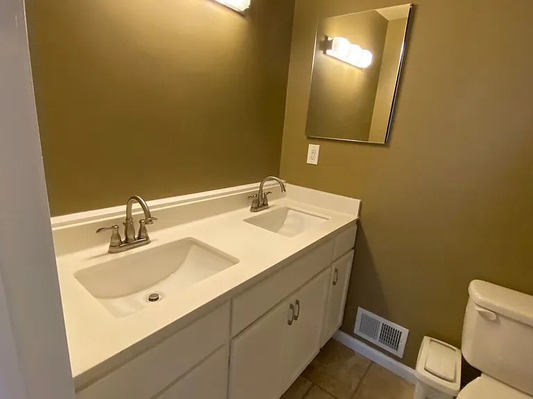 1435 Old Virginia Ct SE — Photo 11