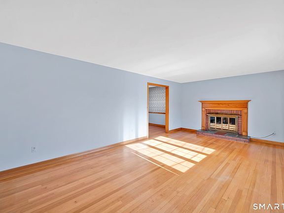 4th image of 16 Ivory Road