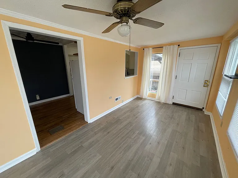 2029 McClung Ave — Photo 6