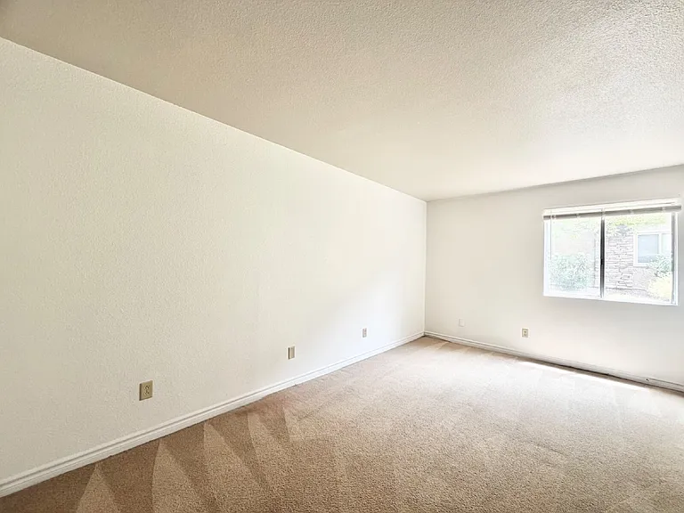 5493 Indian River Dr #375 — Photo 16