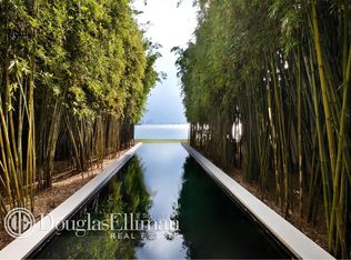 4452 N Bay Rd, Miami Beach, FL 33140