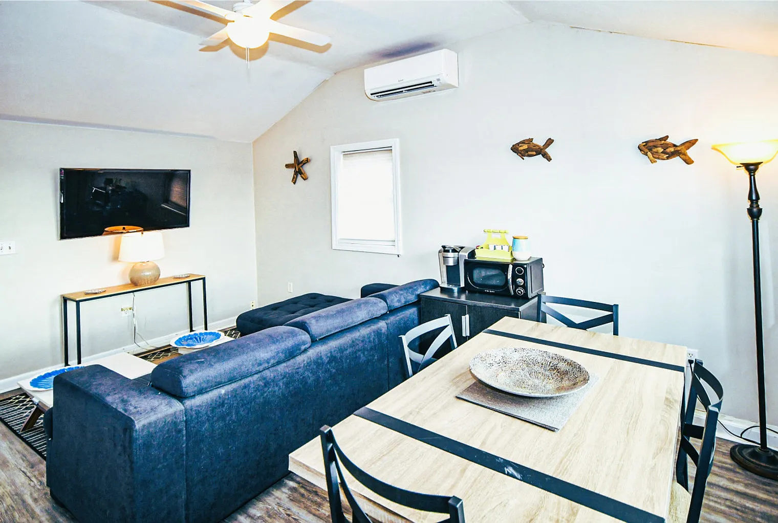 1 bed, 1.0 bath, 441 sqft, $2,964 — Photo 3