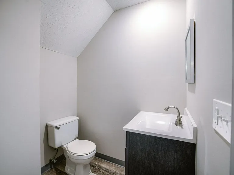 TOWNHOMES AT MCNAUGHTEN — Photo 19