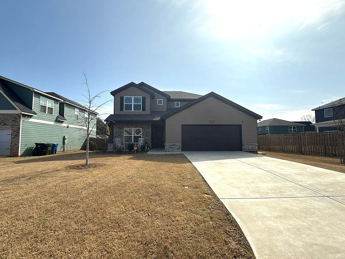 Building Photo - 7308 Pine Chase Dr
