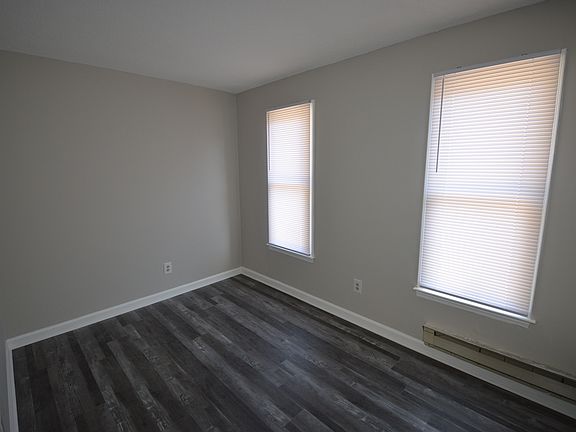 5th image of 831 N Franklin St
