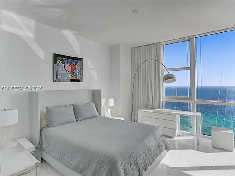 18201 Collins Ave #4108 — Photo 18