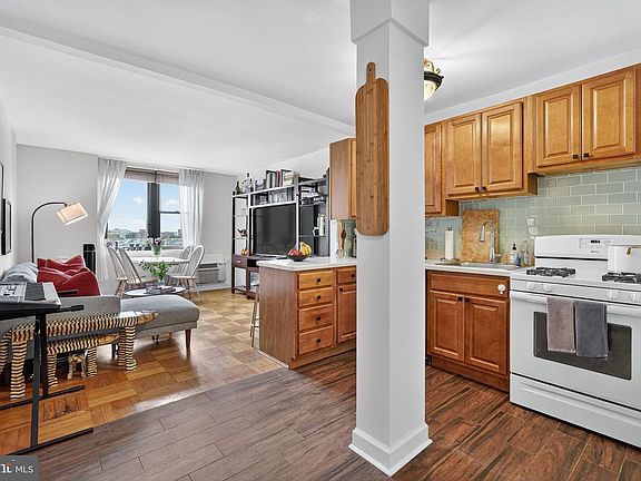 4th image of 2601 Pennsylvania Ave #-1152