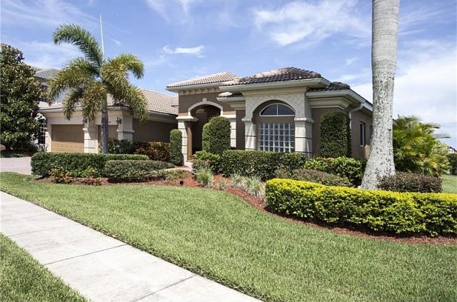 1st image of 203 Royal Bonnet Dr