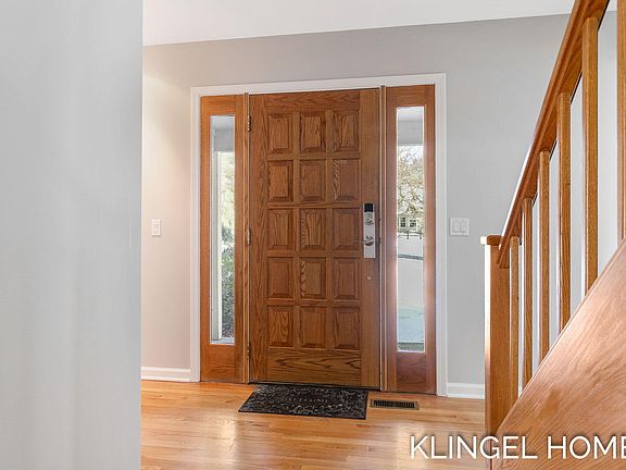 4th image of 4055 Forest Point Dr