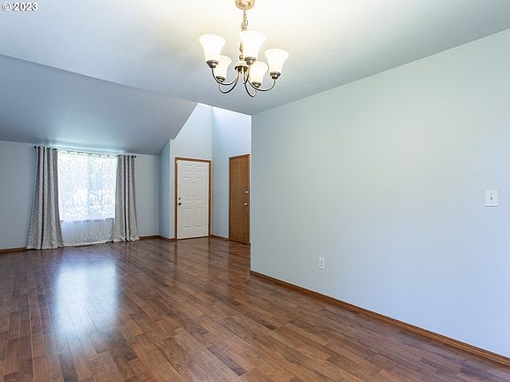 2nd image of 18519 SE 20th Way