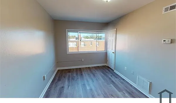 40 Chesapeake St SE #13 — Photo 6