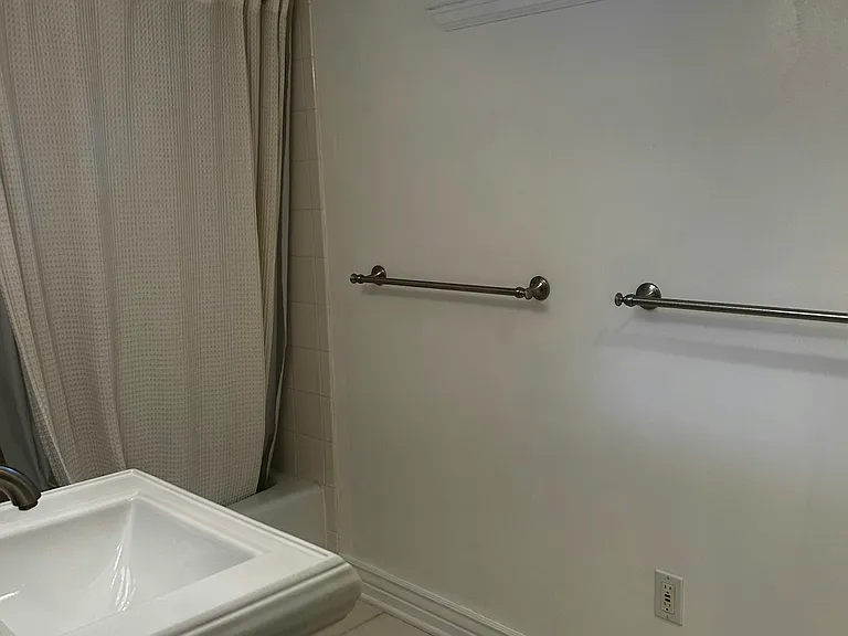 309 E Florida Ave — Photo 16