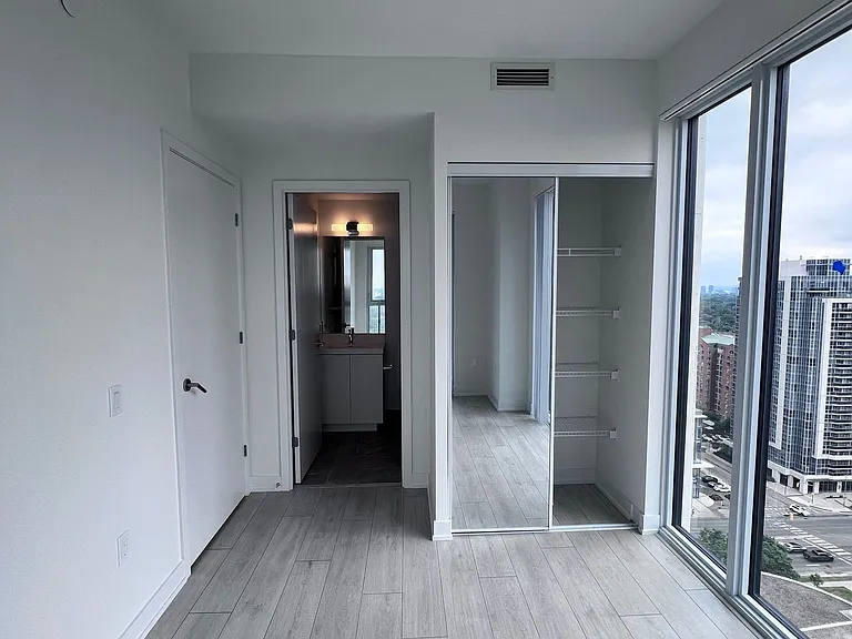 5858 Yonge St #2223 — Photo 4
