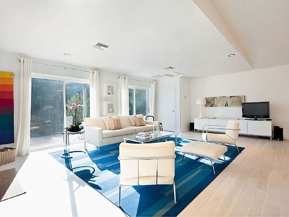 5th image of 2200 Camino Del Mar Dr