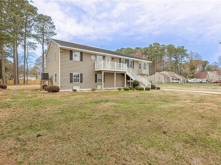 617 Dandy Loop Rd — Photo 2