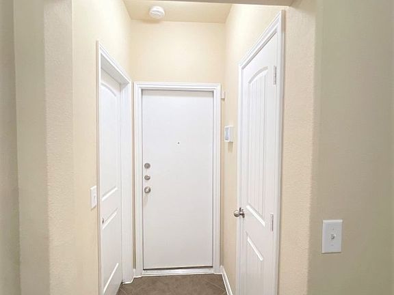 3rd image of 100 Wilson Ct