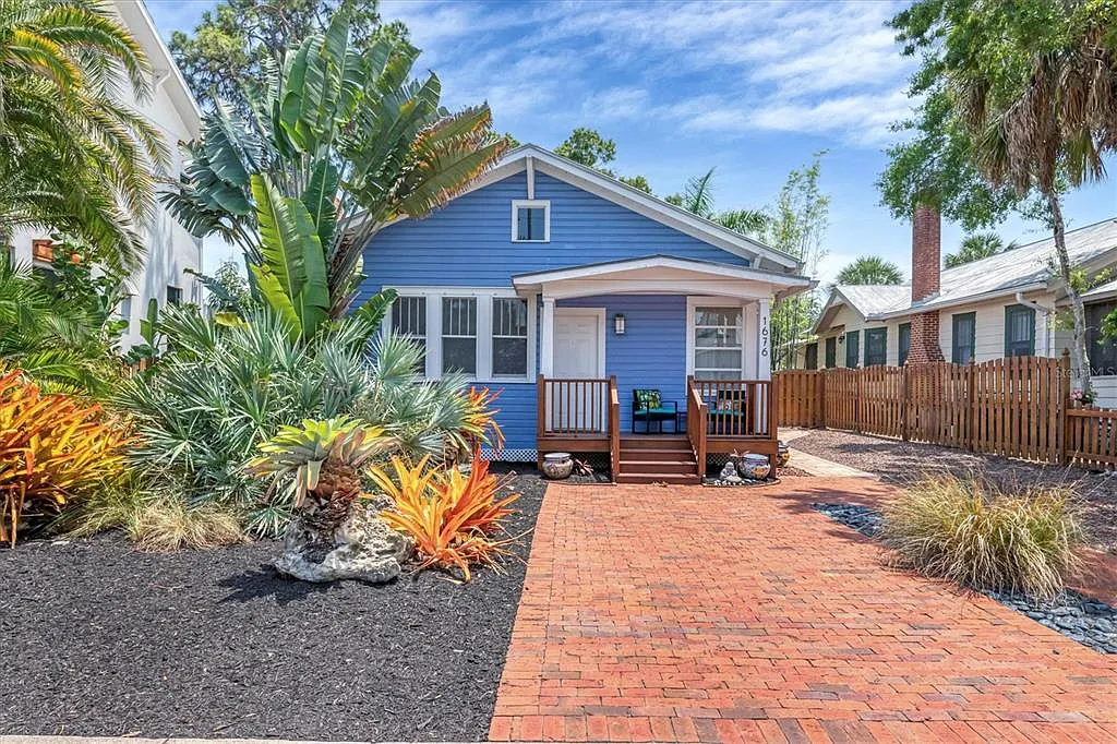 2 bed, 1.0 bath, 984 sqft, $3,500 — Photo 2
