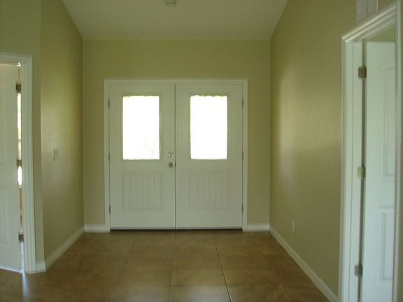 3rd image of 17340 Pheasant Cir