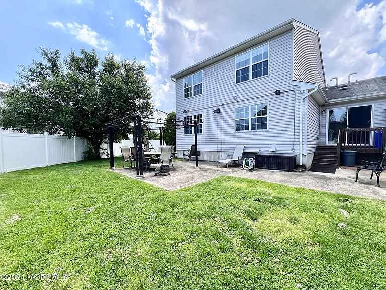 35 Woodpecker Way — Photo 29