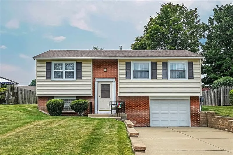 545 Sautter Dr photo 1