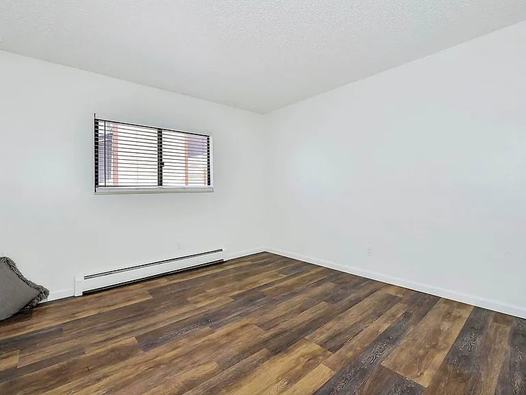 6702 Dublin Loop W — Photo 9