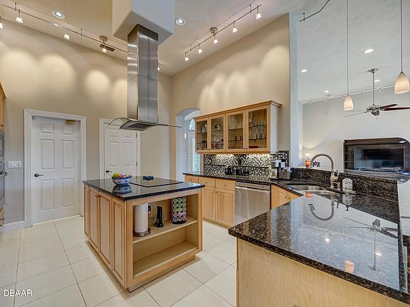 4th image of 6091 Sabal Hammock Cir