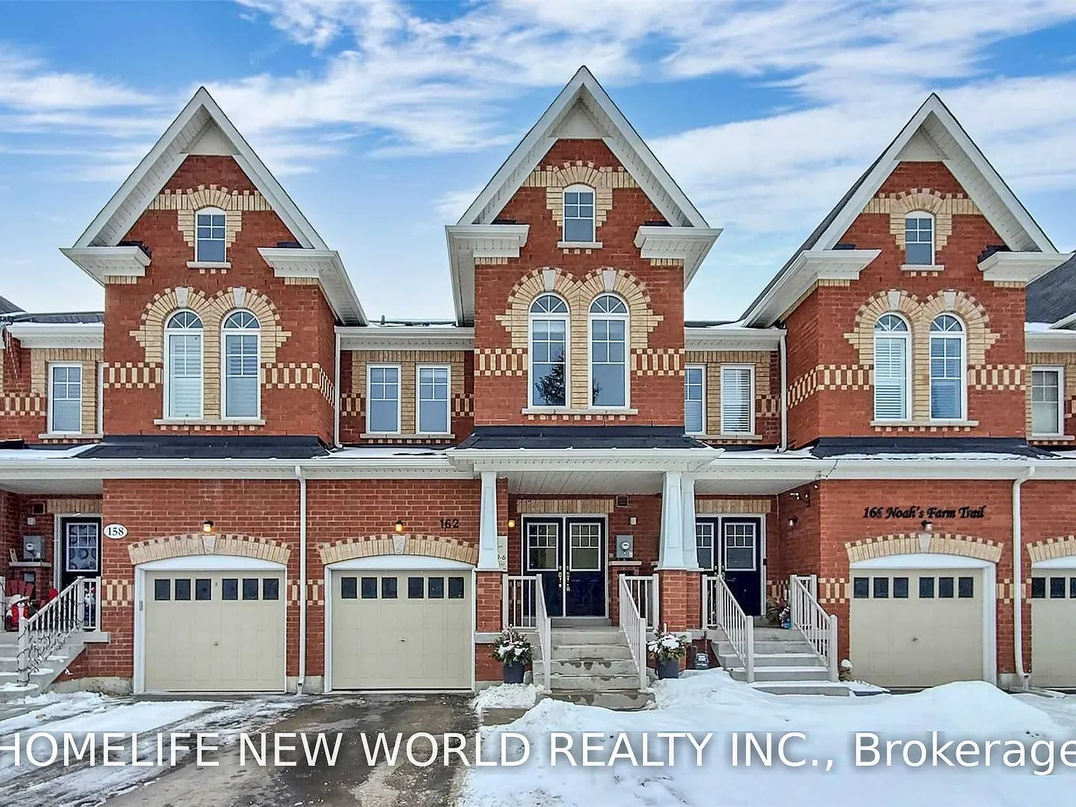 4 bed, $3,200 — Photo 1