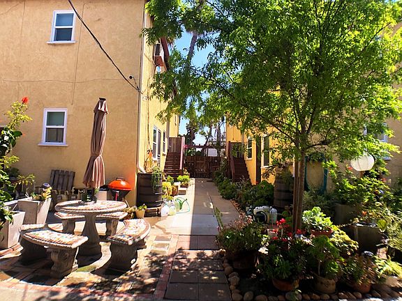4th image of 4418-4432 Illinois St