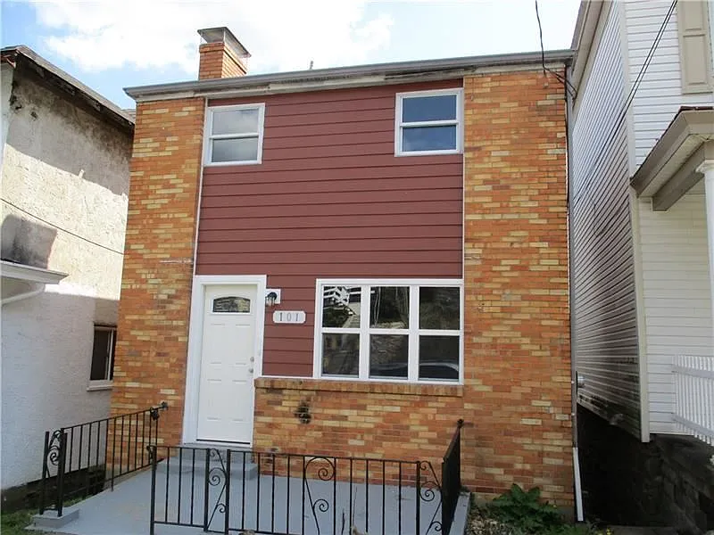 101 Dunlap St photo 1