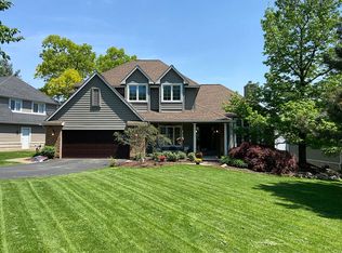 5290 Huron Hills Dr, Commerce Township, MI 48382