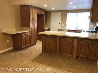 2731 W Juniper St APT 1, Santa Ana, CA 92704