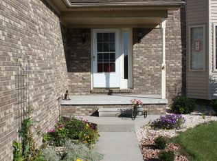 4840 Lorwood Dr, Smiths Creek, MI 48074