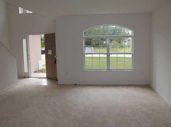 4th image of 442 Mulberry Ct