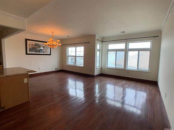 2nd image of 114 Meridian Blvd Floor 3
