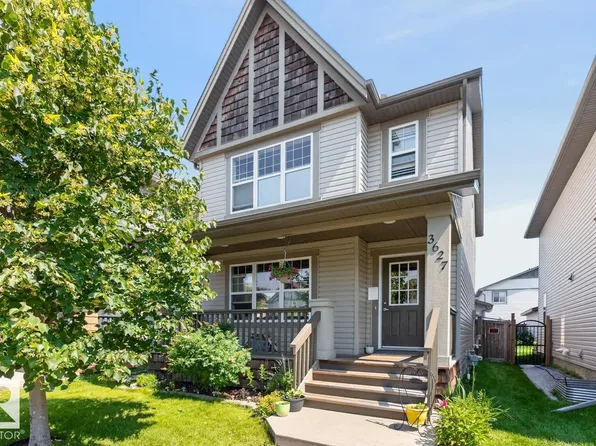 3627 12th St NW, Edmonton, AB T6T 0G1