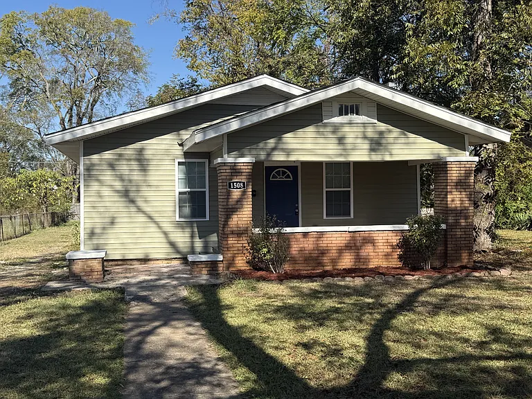 1508 Alabama Ave SW — Photo 1
