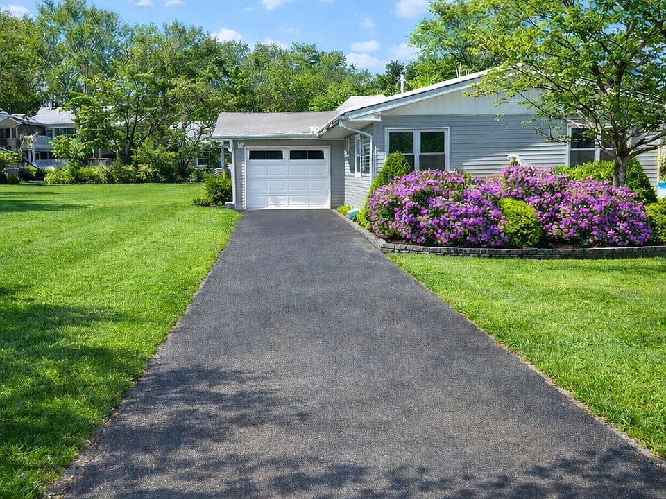 1st image of 17 Markham Road