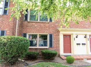 112 Buckingham Dr, Evansville, IN 47715