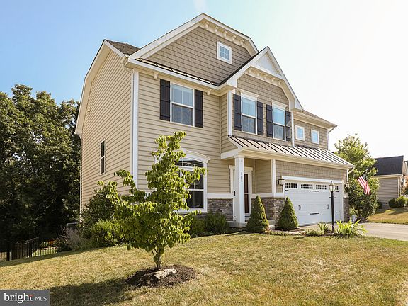 4th image of 108 Atlantis Ln