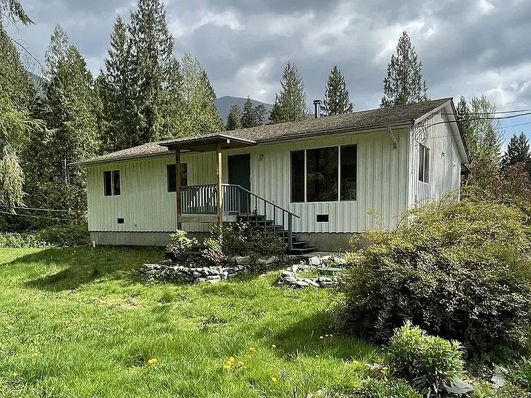 35970 Pattison Rd — Photo 1