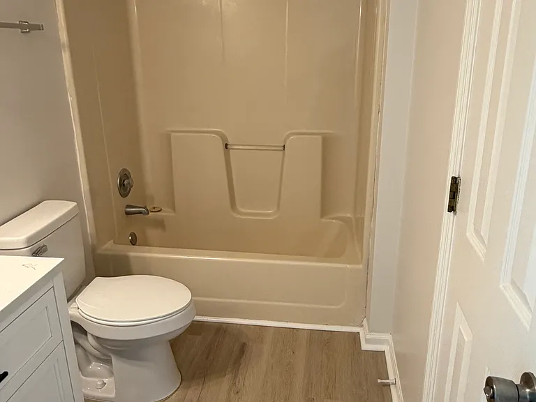 206 Buckston Ct — Photo 12