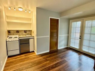 10384 Alpine Dr APT 5, Cupertino, CA 95014