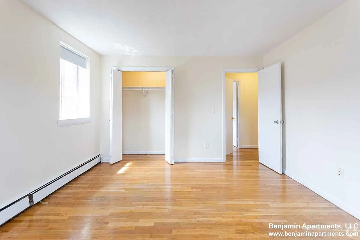 1 bed, $2,350 — Photo 2