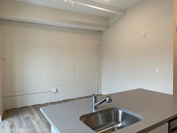 4th image of 730 Leonard St NW #210