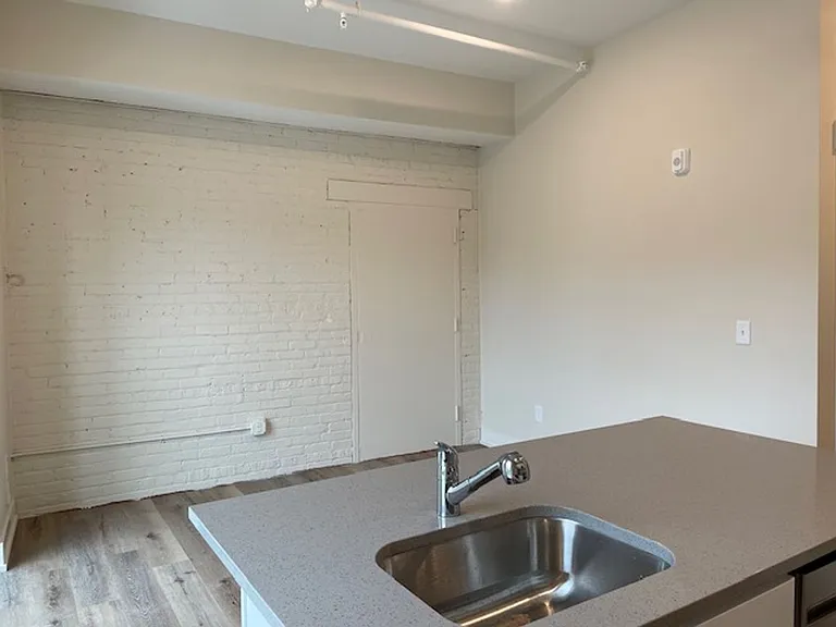 Beautiful Apartments West Grand Neighborhood — Photo 13