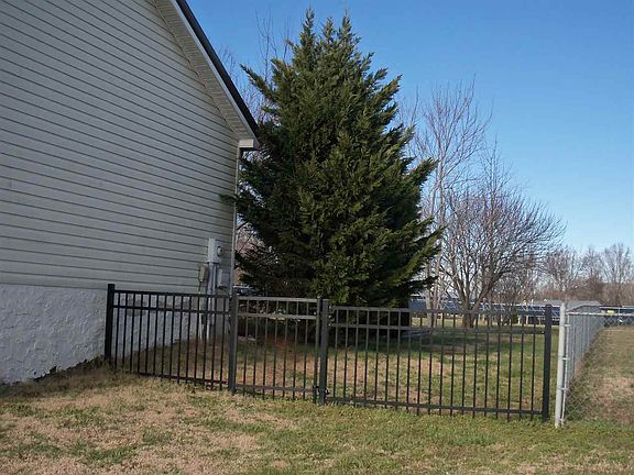 3rd image of 282 Old Harrison Trl
