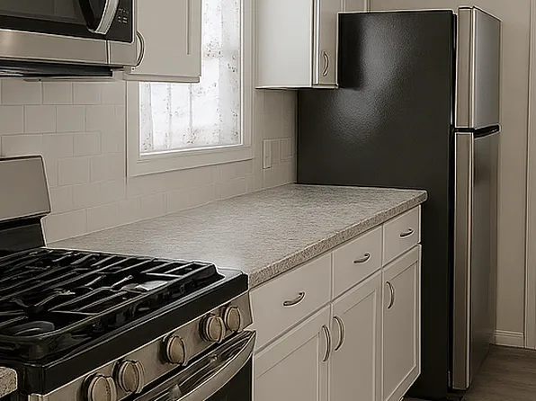 6036 Huron St, Taylor, MI 48180