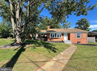 123 S Deford Ave, Luray, VA 22835